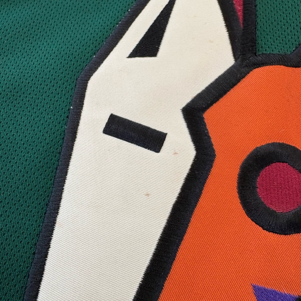 Vintage Phoenix Coyotes Pro Player NHL Hockey Third Desertscape Alt Jersey XL - Picture 16 of 16